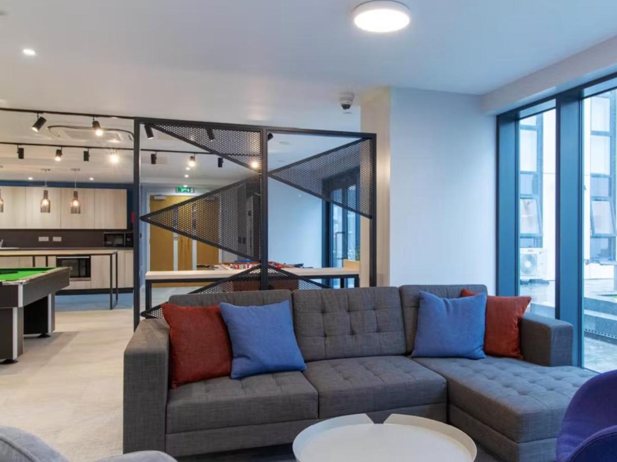 Vibrant Ensuite Rooms, Bournemouth - Sk Exteriör bild